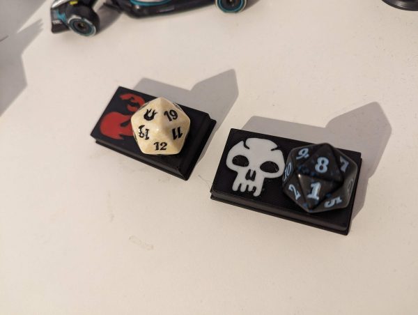 Customizable D20 Holder - Personalize Your Colors! (Magic: The Gathering, Lorcana, etc) - Image 4