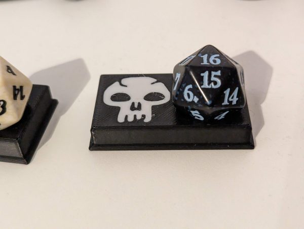 Customizable D20 Holder - Personalize Your Colors! (Magic: The Gathering, Lorcana, etc)