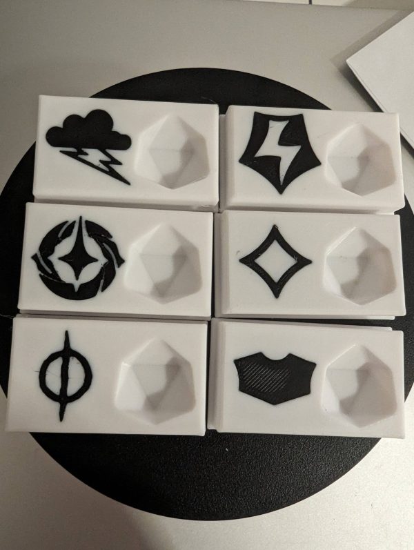 Customizable D20 Holder - Personalize Your Colors! (Magic: The Gathering, Lorcana, etc) - Image 10