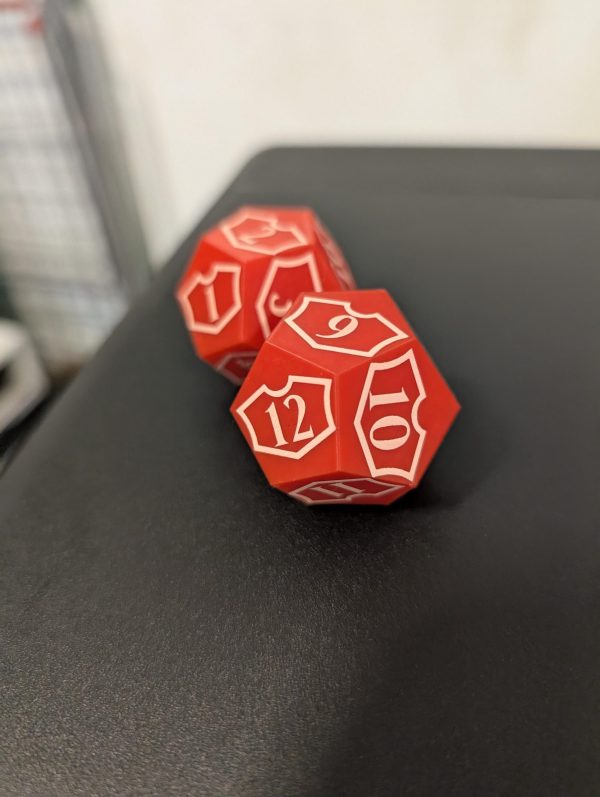 1x Custom Oversized Magic: The Gathering MTG Planeswalker Loyalty Spindown D12 Dice - Perfect for Tracking Your Game Progress! (MTG) - Image 3